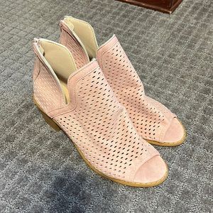 Brand new Pink peep toe cut out booties